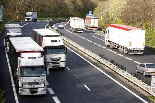 Cataluña cierra carreteras a camiones tres días seguidos