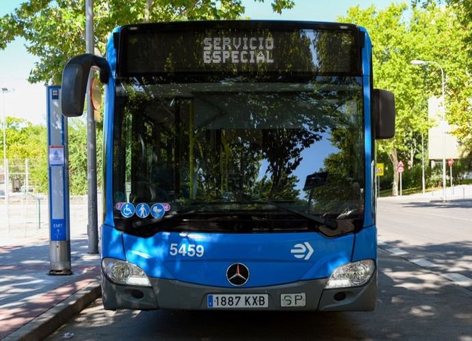 EMT Madrid fleta dos líneas para llevar a personas sin hogar a centros de acogida