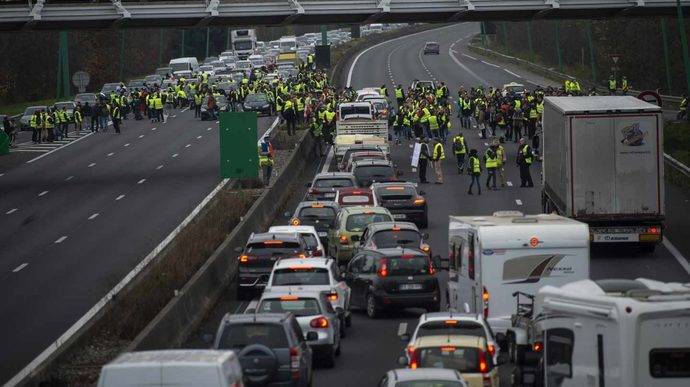 Corte de carretera de los chalecos amarillos, cerca de la frontera, en 2018.