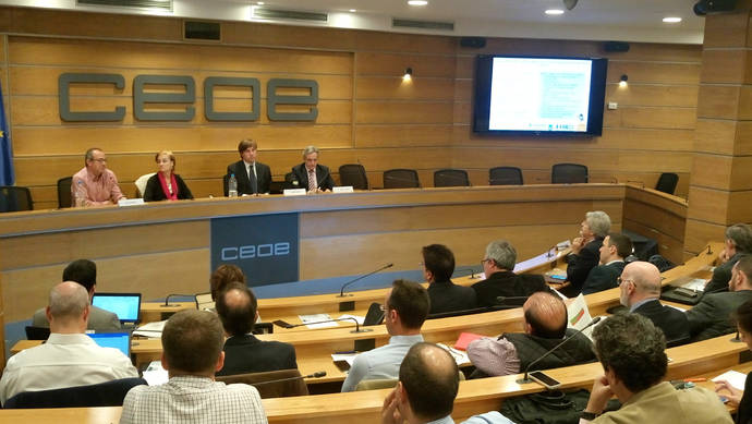 Un momento de la jornada realizada en la sede del CEOE por parte de CITET.