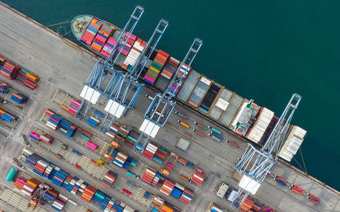 10 métodos para lograr la descarbonización de los puertos