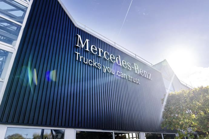 Mercedes-Benz Trucks inaugura su nuevo Centro de Experiencia Cliente