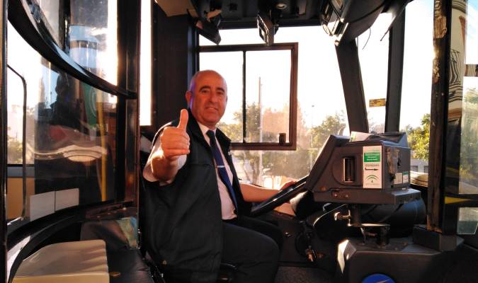 Un conductor de autobús.