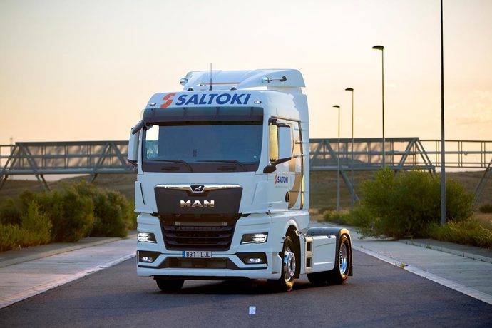MAN entrega la primera unidad en España de su nueva generación de camiones