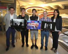 Ganadores del concurso 'Una mirada al transporte público de Bizkaia'