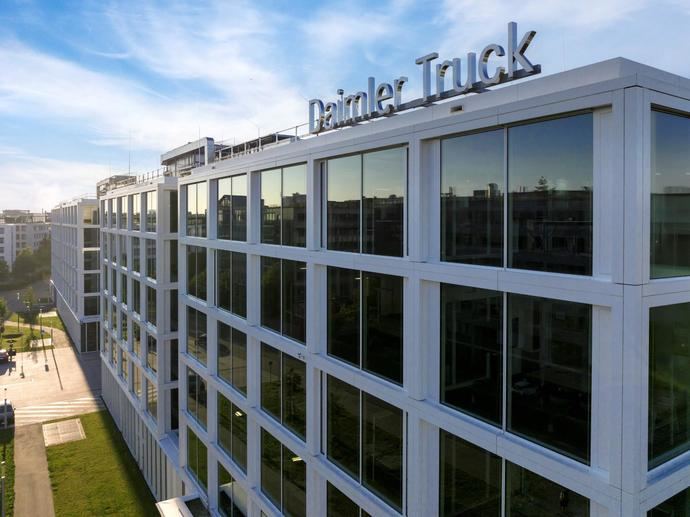 Daimler mantiene su rentabilidad en el segundo semestre