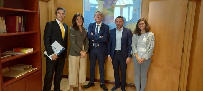 Direbús celebra la inminente reforma del Reglamento de Extranjería