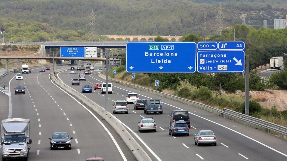 Eliminación de las bonificaciones a los transportistas en AP-7 y AP-2 'sin aviso'