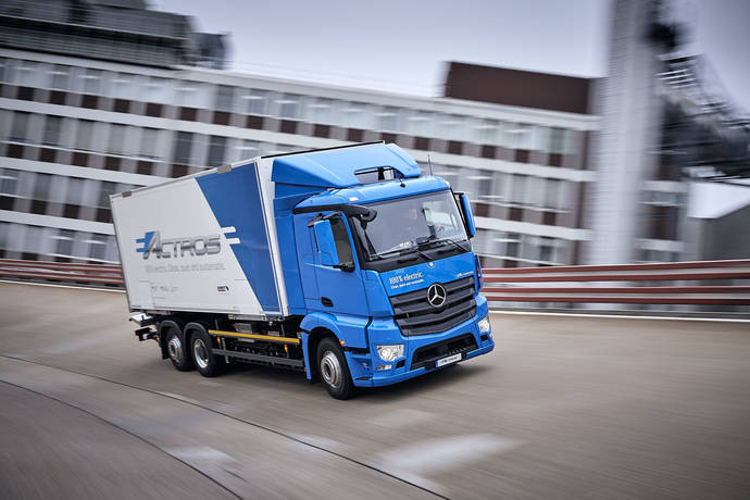 Camiones totalmente eléctricos Mercedes-Benz eActros, para la distribución de servicio pesado