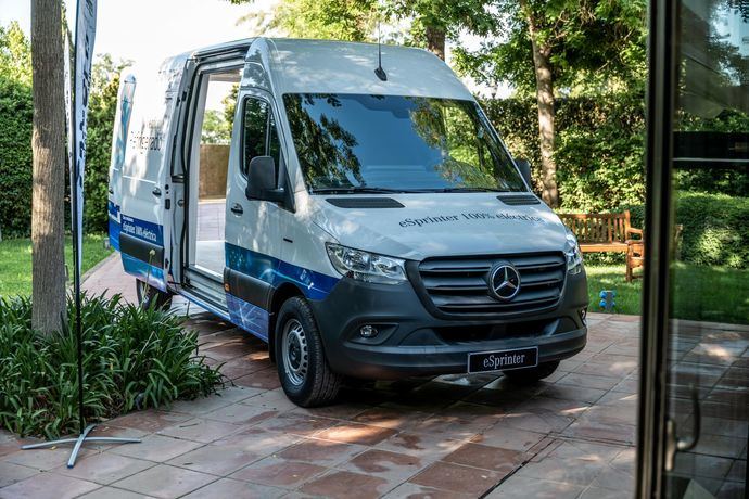 Autolica presenta las eléctricas de Mercedes-Benz, con el CEO Andrés Orejón