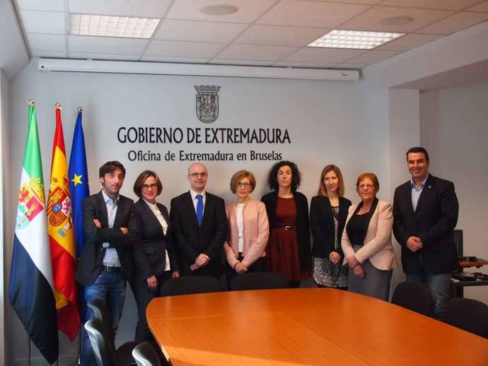 Extremadura presenta el proyecto de la Plataforma Log&#237;stica de Badajoz