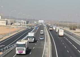 Fenadismer critica el lugar del transporte de mercancías en los nuevos ERTE