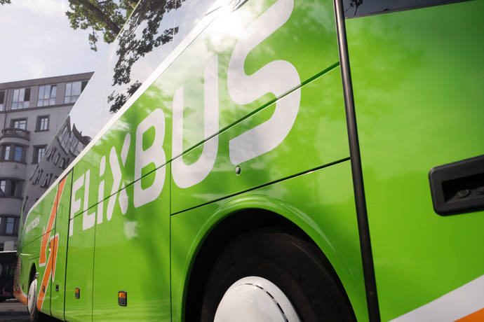 FlixBus amplía su oferta en España y cuenta con su primer socio local