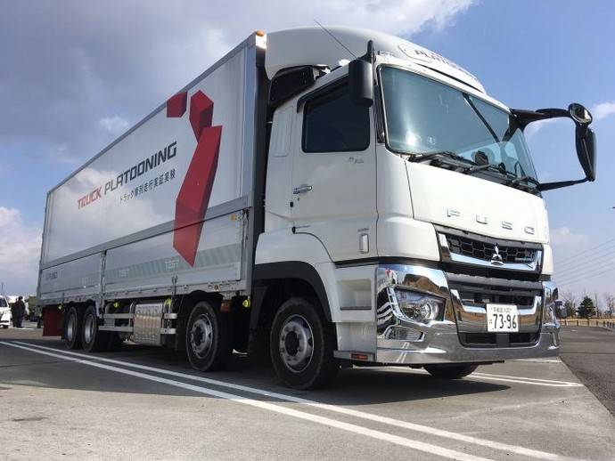 Daimler prueba en Japón el 'platooning' con Fuso