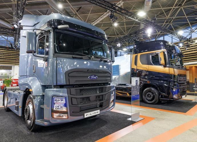Ford Trucks presenta su nueva gama de vehículos F-Line en Solutrans