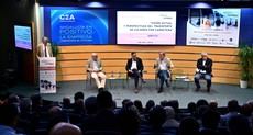 Unidad y previsión ante los retos: el transporte andaluz se moviliza en Sevilla