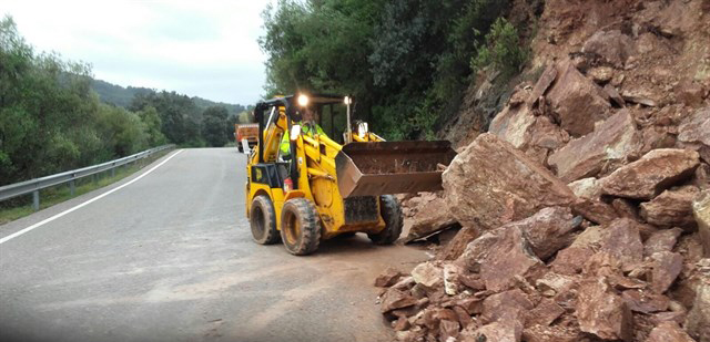 Andalucía usa 6,7 millones de euros en obras para vías de Málaga y Cádiz