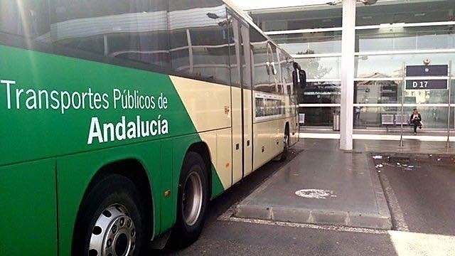 Señora turniersakko Almería o autobuses nuevo 