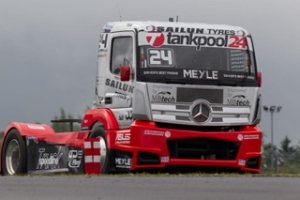 El piloto Adam Lacko vencedor del ADAC Truck Grand Prix