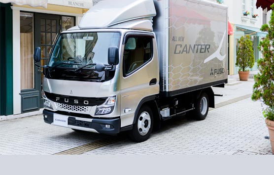 Mitsubishi Fuso estrena el nuevo camión ligero Canter en Japón