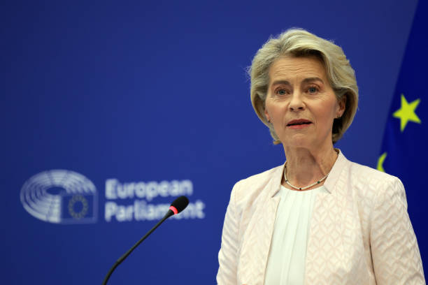 Ursula von der Leyen aborda el futuro del automóvil en Europa