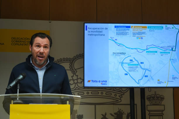 Óscar Puente supervisa avances en reconstrucción tras la DANA