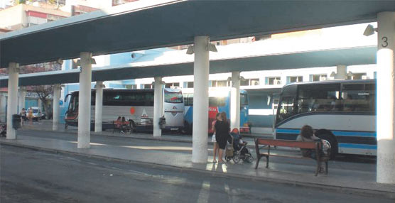 El autob&#250;s refuerza sus servicios para garantizar la movilidad de los ciudadanos