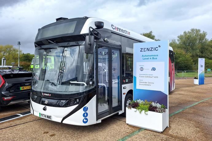 Alexander Dennis lanza su autobús eléctrico autónomo en el Reino Unido