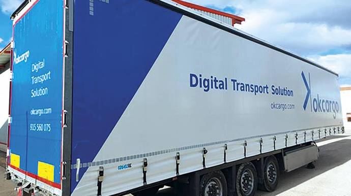 El operador digital OkCargo presenta sus nuevos semirremolques