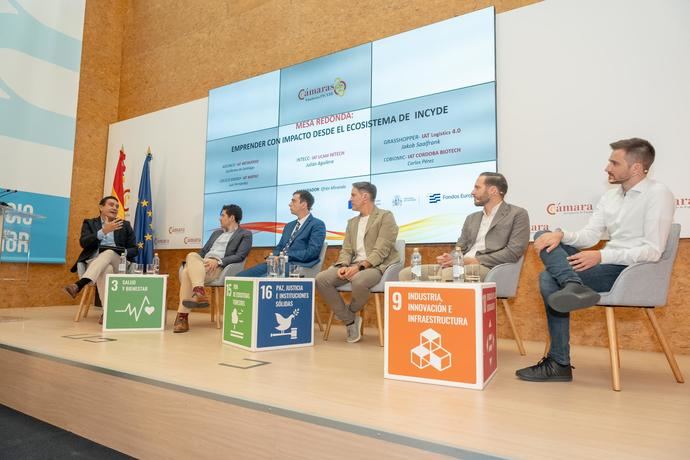 Más de 45.000 emprendedores apoyados en toda España