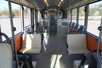 Granada presenta autobuses con mayor capacidad