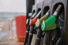 Los precios de los combustibles en España aumentan en febrero