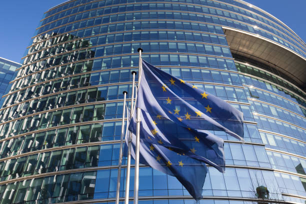 Comisión Europea presenta paquete Omnibus que reduce obligaciones de sostenibilidad
