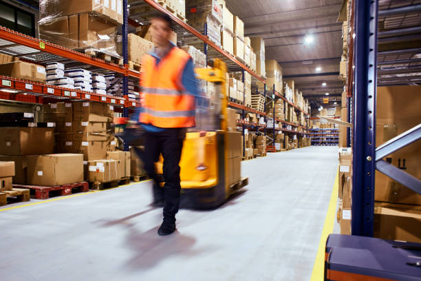 Caída de 12.699 empleos en logística: un golpe al sector en este 2025