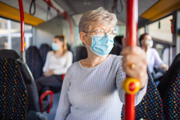 Granada retoma las paradas a demanda para mujeres, del bus búho