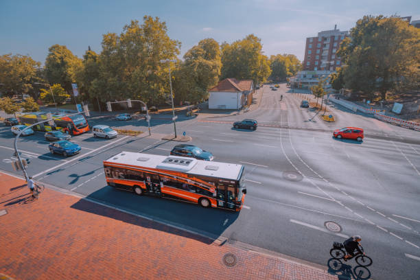 El autobús contribuye a reducir la pérdida de vidas humanas en la carretera