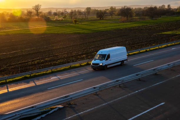 La UE extiende las normas de transporte a las furgonetas de mercancías transfronterizas desde 2026