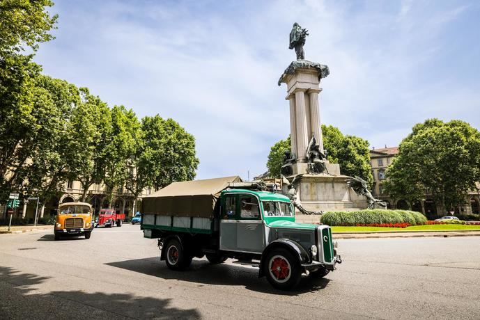 Iveco celebra sus 50 años con una mirada al futuro eléctrico desde Turín