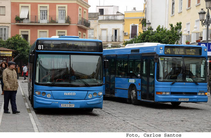 Jerez arregla las rampas de accesibilidad de tres autobuses