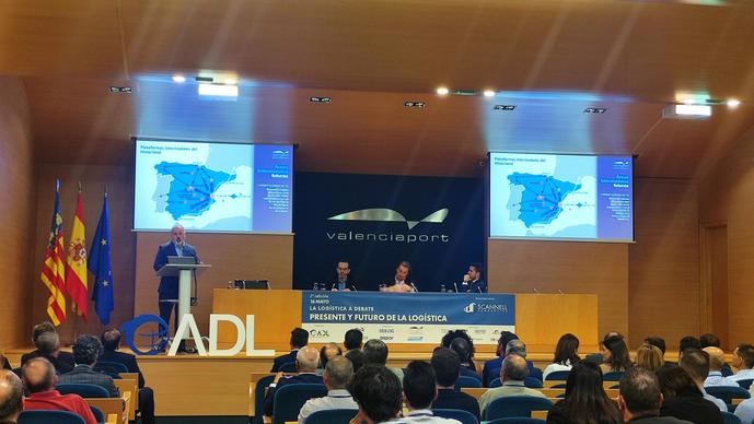 La logística a debate: Más de 300 profesionales se dieron cita ayer en Valencia