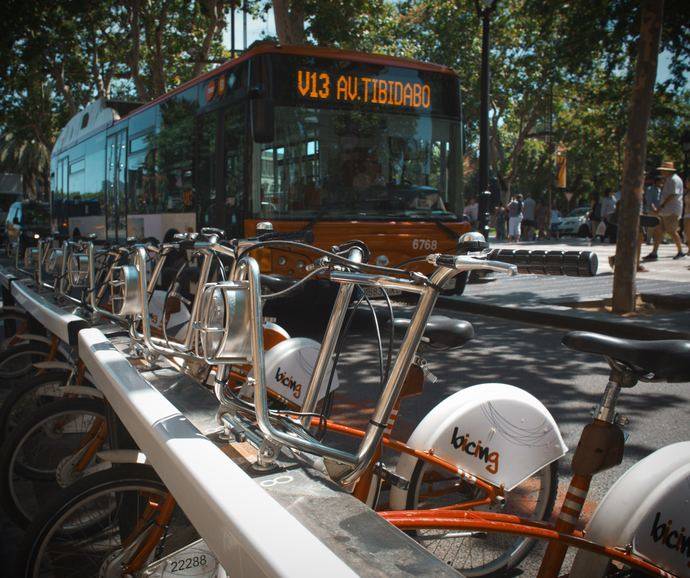 El transporte en autobús logra crecer por cuarto año