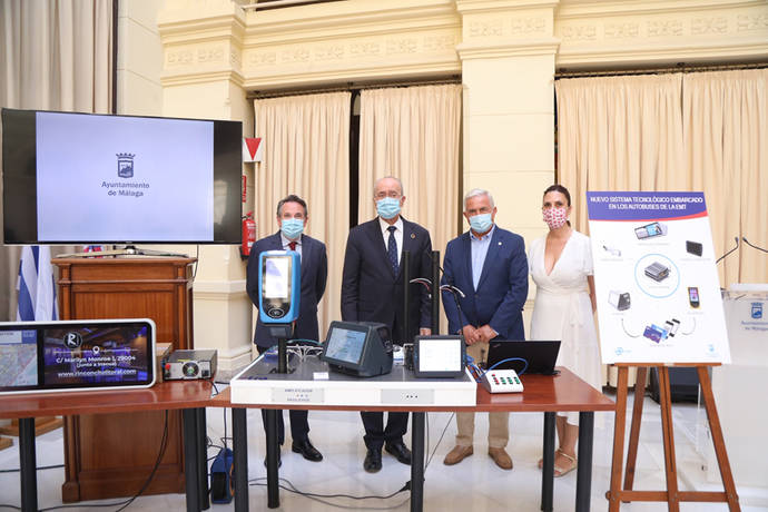 Málaga incorpora más tecnología en su flota de urbanos