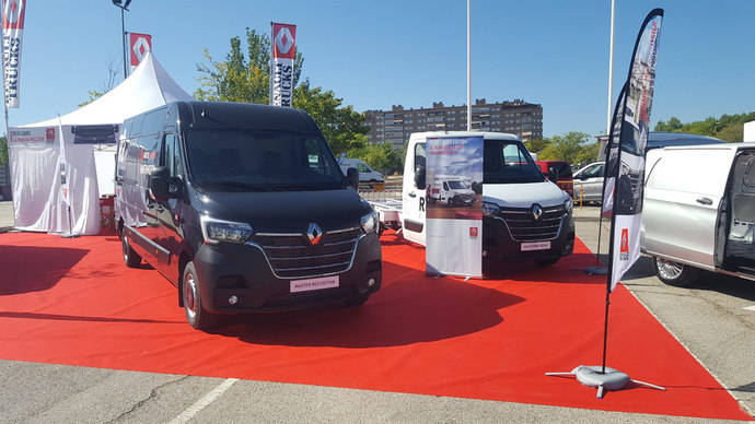 Renault Trucks presenta su Master, con la versión eléctrica y un acabado exclusivo