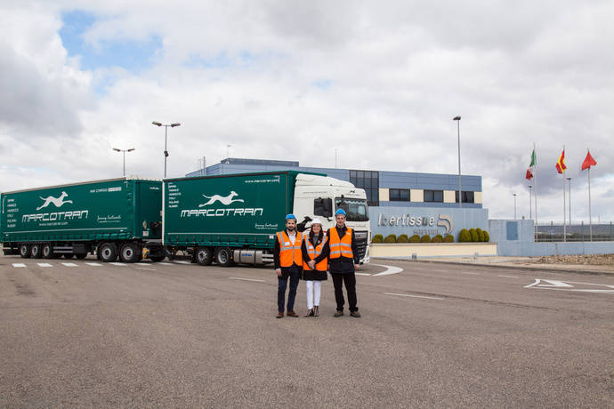 Sofidel Ibertissue prueba el uso del megacamión con Marcotran