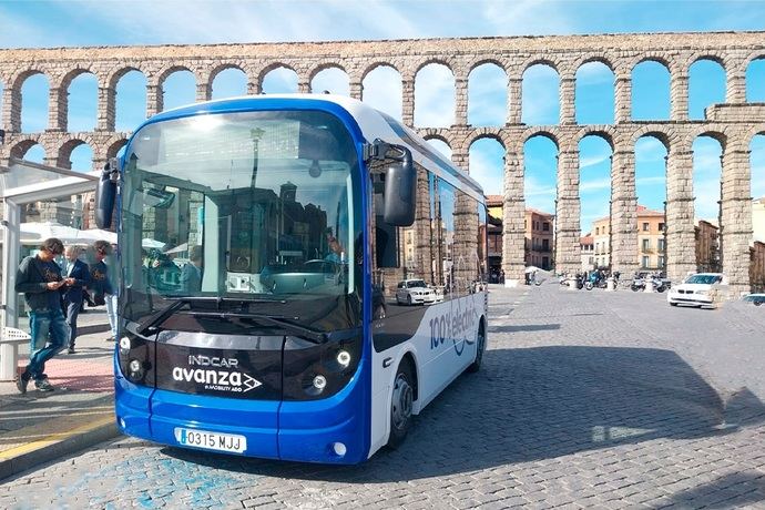 Avanza realiza pruebas con el minibús eléctrico de Indcar en Segovia