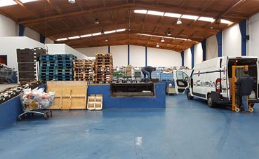 La empresa Monbus muestra su cara más solidaria