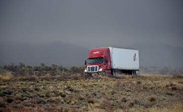 El levantamiento de las restricciones a camiones, solo en carreteras