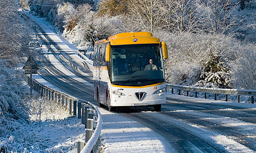 Monbus amplía servicios con motivo de la Navidad