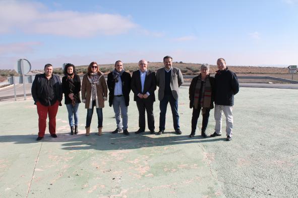 Visita de los representantes del gobierno castellanomanchego a las obras de mejora de la seguridad vial entre Ontur y Tobarra.