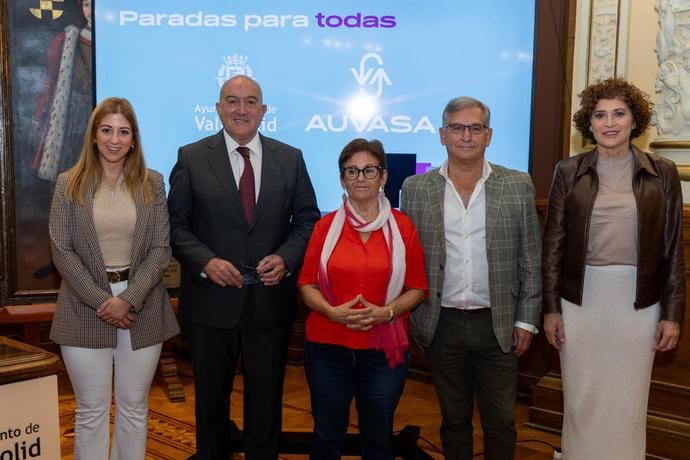 Auvasa incorpora paradas a demanda para mujeres en las líneas nocturnas